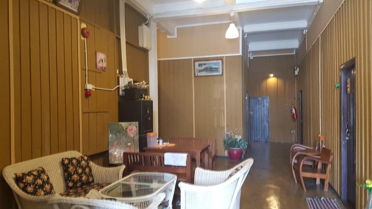 The Midtown Hotel And Cafe トラン エクステリア 写真
